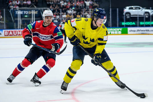Håvard Østrem Salsten of Norway and Ivar Stenberg of