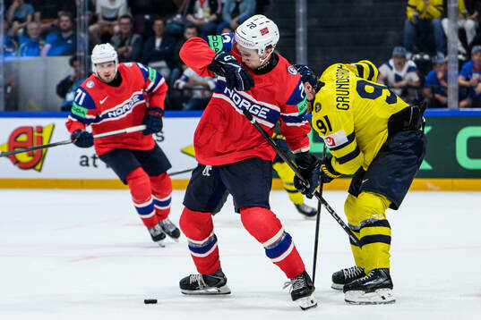 Stian Solberg of Norway and Carl Grundström of Sweden