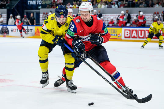 Rasmus Asplund of Sweden and Stian Solberg of Norway