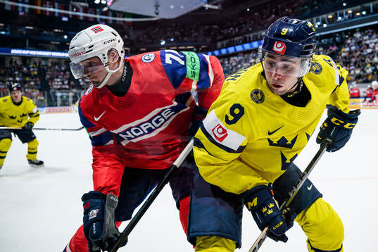 Eskild Bakke Olsen of Norway and Linus Karlsson of Sweden