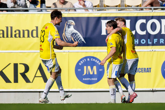 Falkenbergs Oskar Lindberg jublar