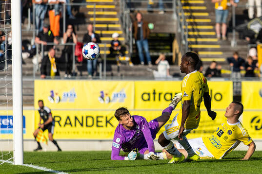 Falkenbergs Wanbe Godwin Aguda gör 3-1 förbi IFK