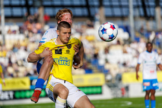 IFK Värnamos Erik Freij och Falkenbergs William Videhult