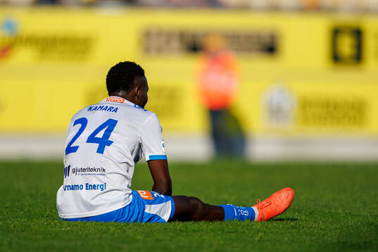 IFK Värnamos Mohamed Kamara deppar
