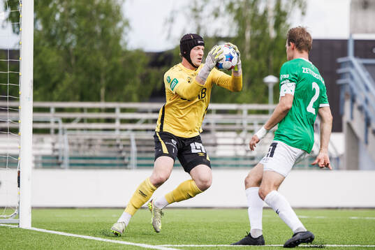 Brages målvakt Viktor Frodig