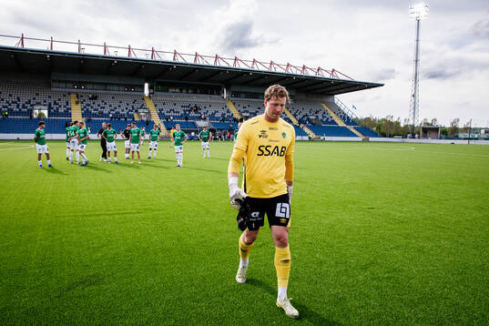 Brages målvakt Viktor Frodig deppar