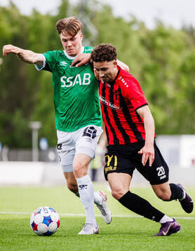 Brages Gustav Berggren och Nordic Uniteds Aziz Harabi