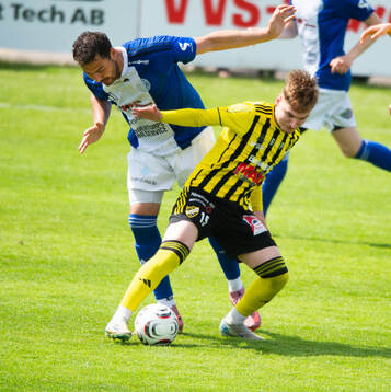 IFK Hässleholms Amir Ramanovski i matchen i division 3