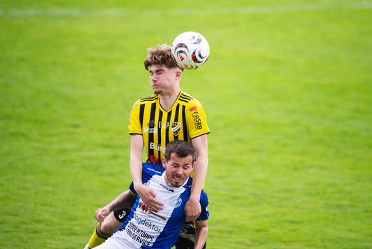 IFK Hässleholms Viggo Gill i matchen i division 3 mellan