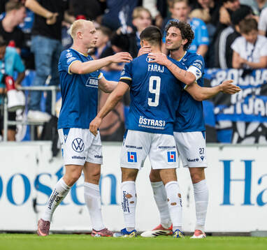 Halmstads André Boman, Omar Faraj och Rocco Ascone jublar