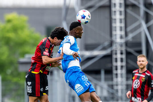 Oddevolds Emmanuel Gono och Östersunds Abdulla Abodi Qasem