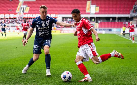 Degerfors Sebastian Ohlsson och Kalmars Anthony Olusanya