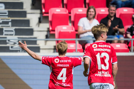 Kalmars Rony Jansson jublar