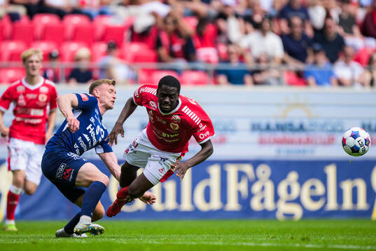 Degerfors Sebastian Ohlsson och Kalmars Charles Sagoe Jr