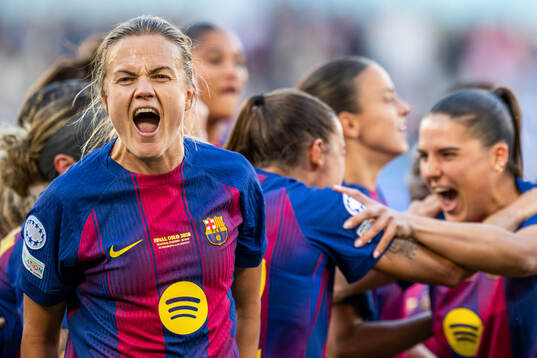 Irene Paredes of Barcelona celebrates