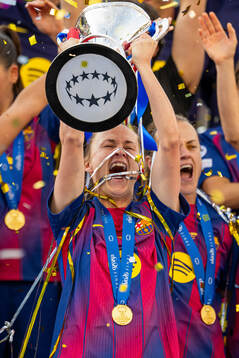Caroline Graham Hansen of Barcelona celebrates with the