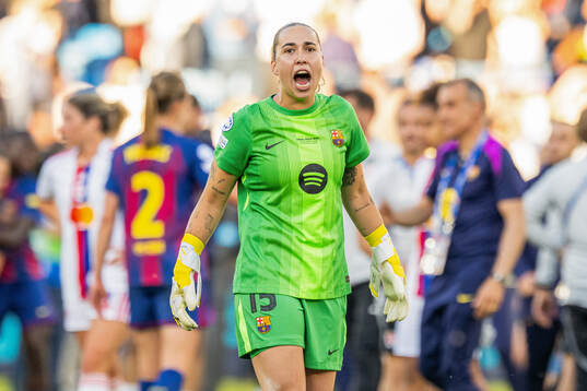Goalkeeper Cata Coll of Barcelona