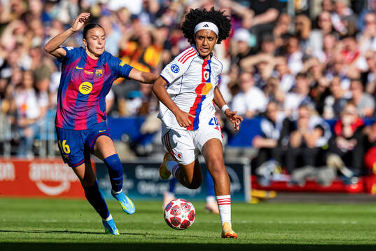 Clara Serrajordi of Barcelona and Lily Yohannes of Lyon