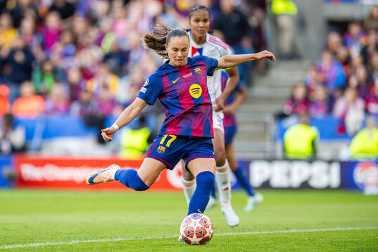 Ewa Pajor of Barcelona scores the 2-0 goal