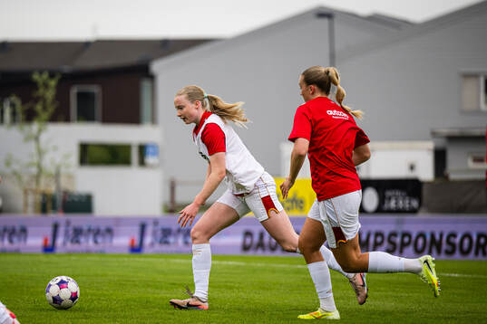 Kaja Reber Askedal of Bryne warms up