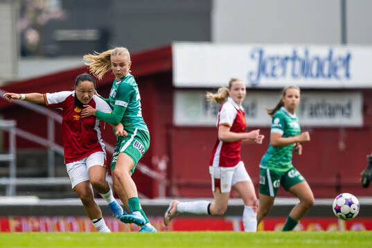 Maria Min Xiu Sørenes of Bryne and Julie Haugaard Andersen