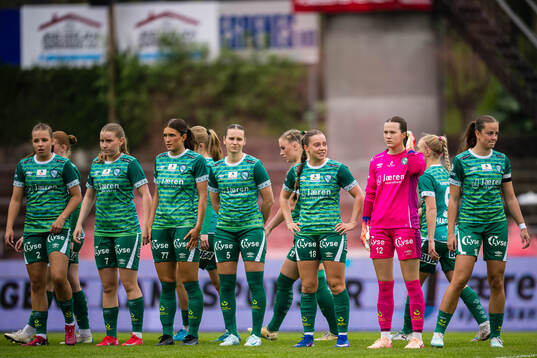 Amalie Tjelta Øvretveit, Nora Berland, Julie Ovidia Hals,