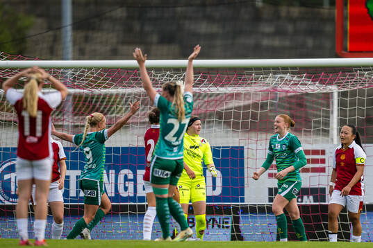 Stine Tollefsen of Klepp celebrates