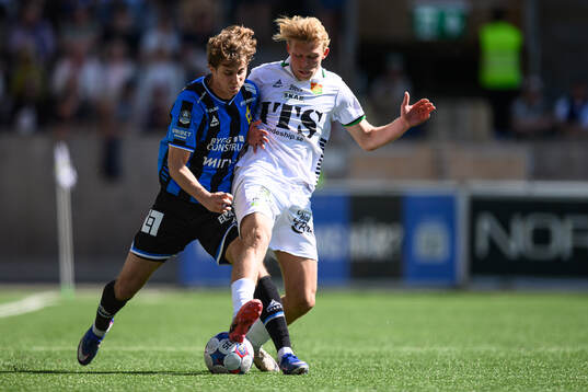 Sirius Victor Ekström och GAIS Rasmus Niklasson Petrovic