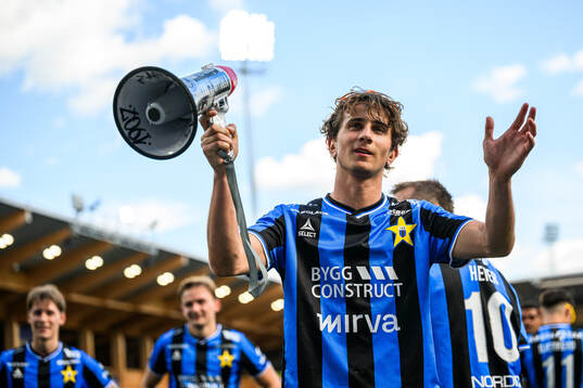 Bläddra bland fler bilder av Fotboll, Allsvenskan, Sirius - GAIS