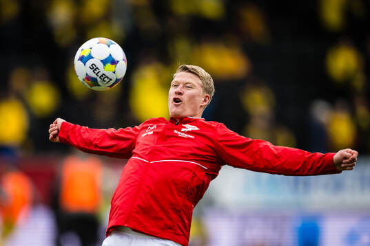 Kristian Eriksen of Brann warms up