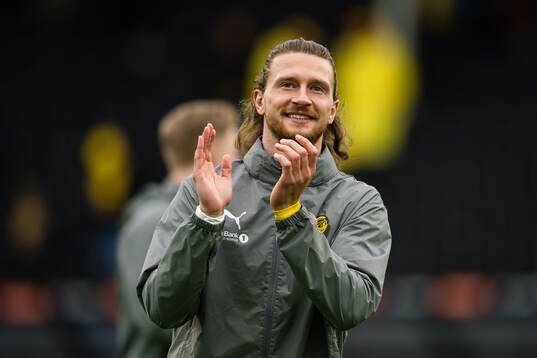 Kasper Høgh of Bodø/Glimt warms up