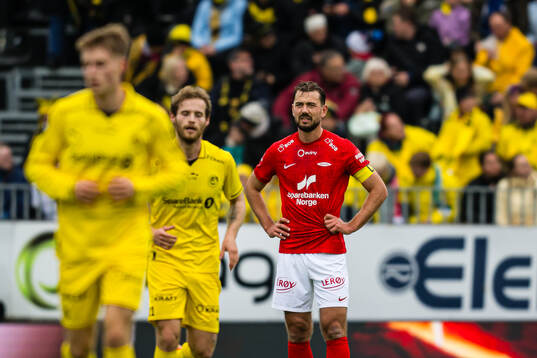 Fredrik Pallesen Knudsen of Brann looks dejected