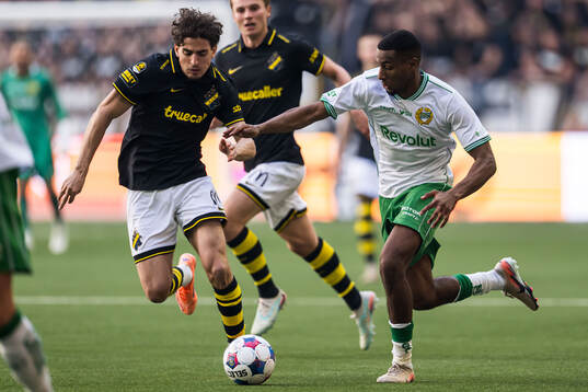 AIKs Taha Ayari och Hammarbys Paulos Abraham
