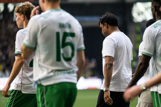 Hammarbys tränare Kalle Karlsson deppar