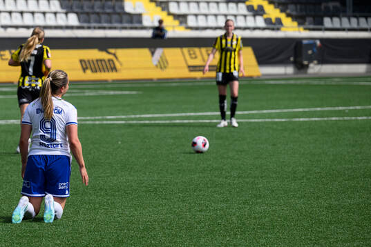 IFK Norrköpings Emma Engström deppar