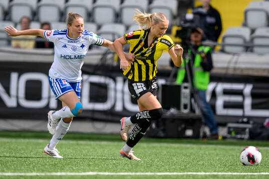 IFK Norrköpings Fanny Andersson och Häckens Tilde Karlsson
