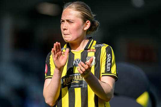 Häckens Paulina Nyström jublar