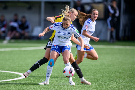 Häckens Tilde Karlsson  och IFK Norrköpings Fanny
