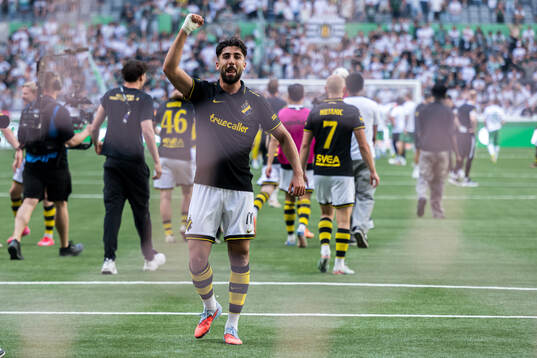 AIKs Ahmad Faqa jublar