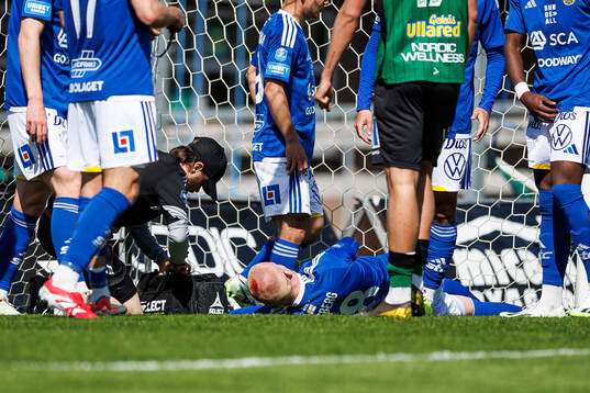GIF Sundsvalls Lucas Forsberg har ont