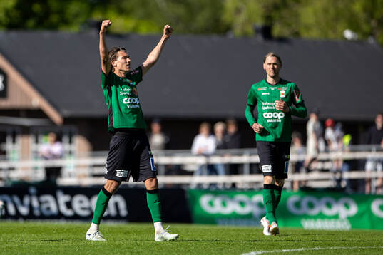 Varbergs Noah Johansson jublar
