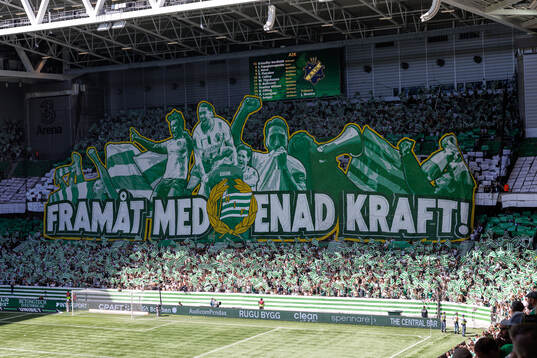 Hammarbys supportrar med ett tifo