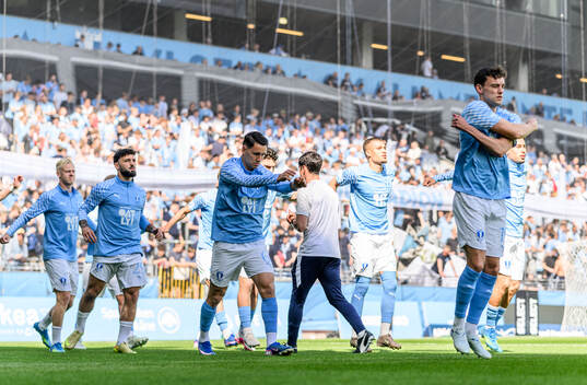 Malmö FFs Yanis Karabelyov och Colin Rösler