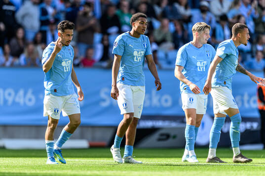 Malmö FFs Adrian Skogmar jublar