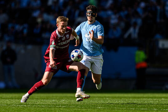 Västerås Karl Gunnarsson och Malmö FFs Bleon Kurtulus