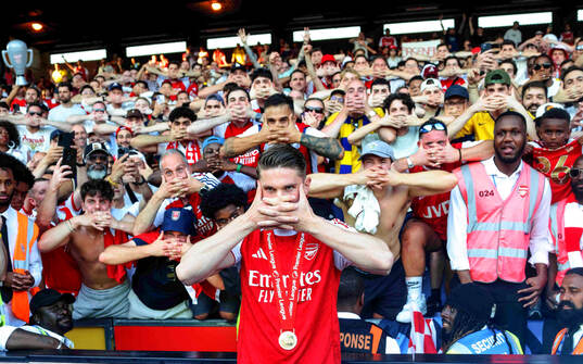 Bläddra bland fler bilder av Football, Premier League, Crystal Palace - Arsenal