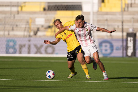 Elfsborgs Leo Östman och Häckens Silas Andersen