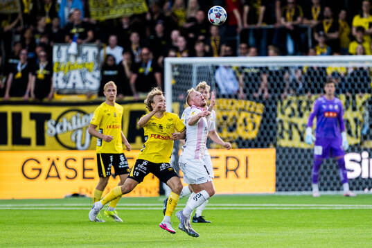 Elfsborgs Julius Beck och Häckens Mikkel Rygaard Jensen