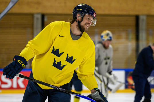 Jacob De La Rose of Sweden at a practice session
