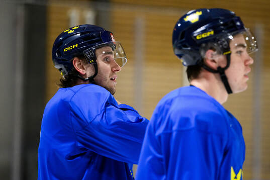 Linus Karlsson and Anton Frondell of Sweden at a practice